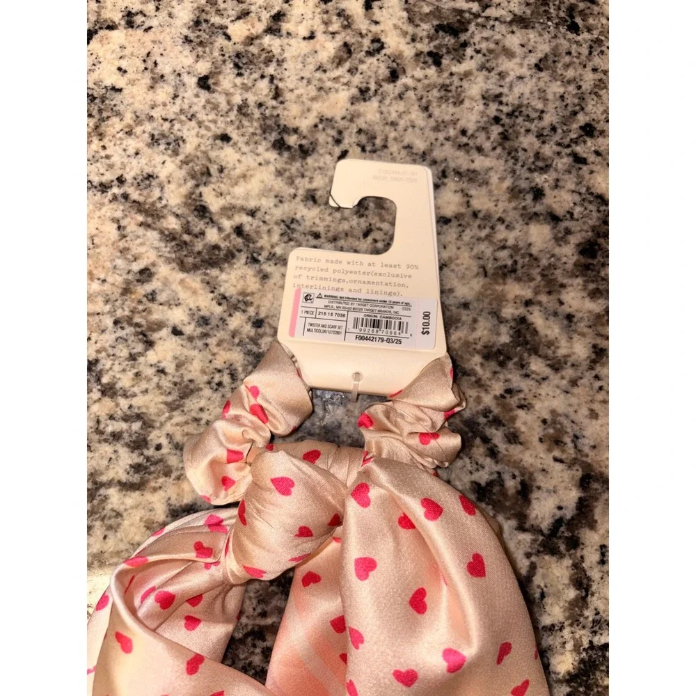 A New Day Pink Red Heart Twister and Scarf Set Scrunchie NWT